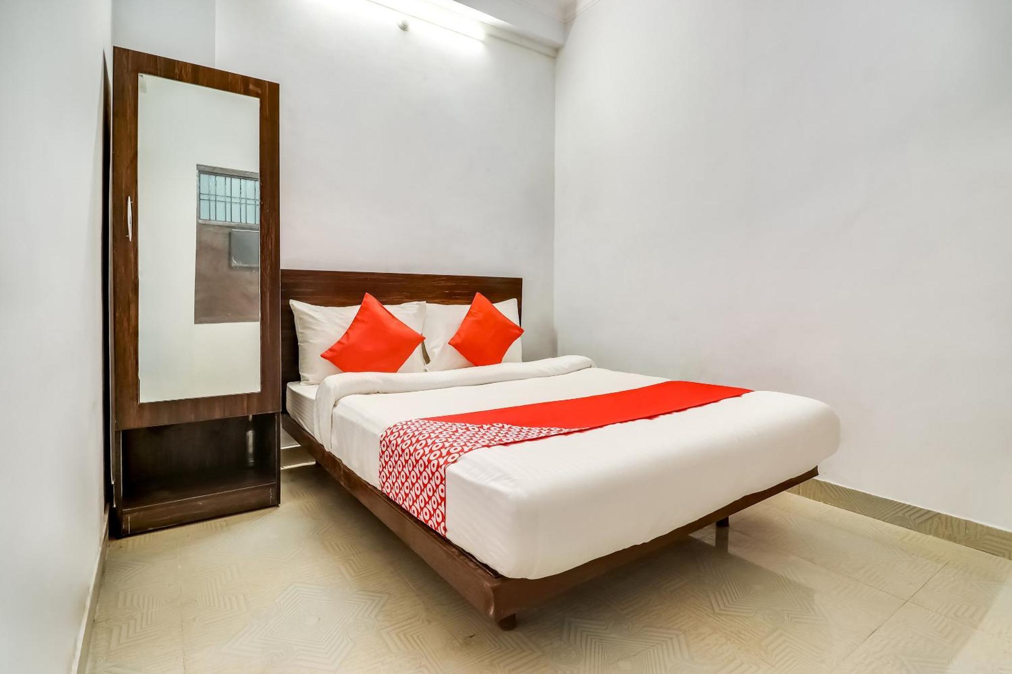 Hotel O The Velvet Chinhat Tiraha 외부 사진