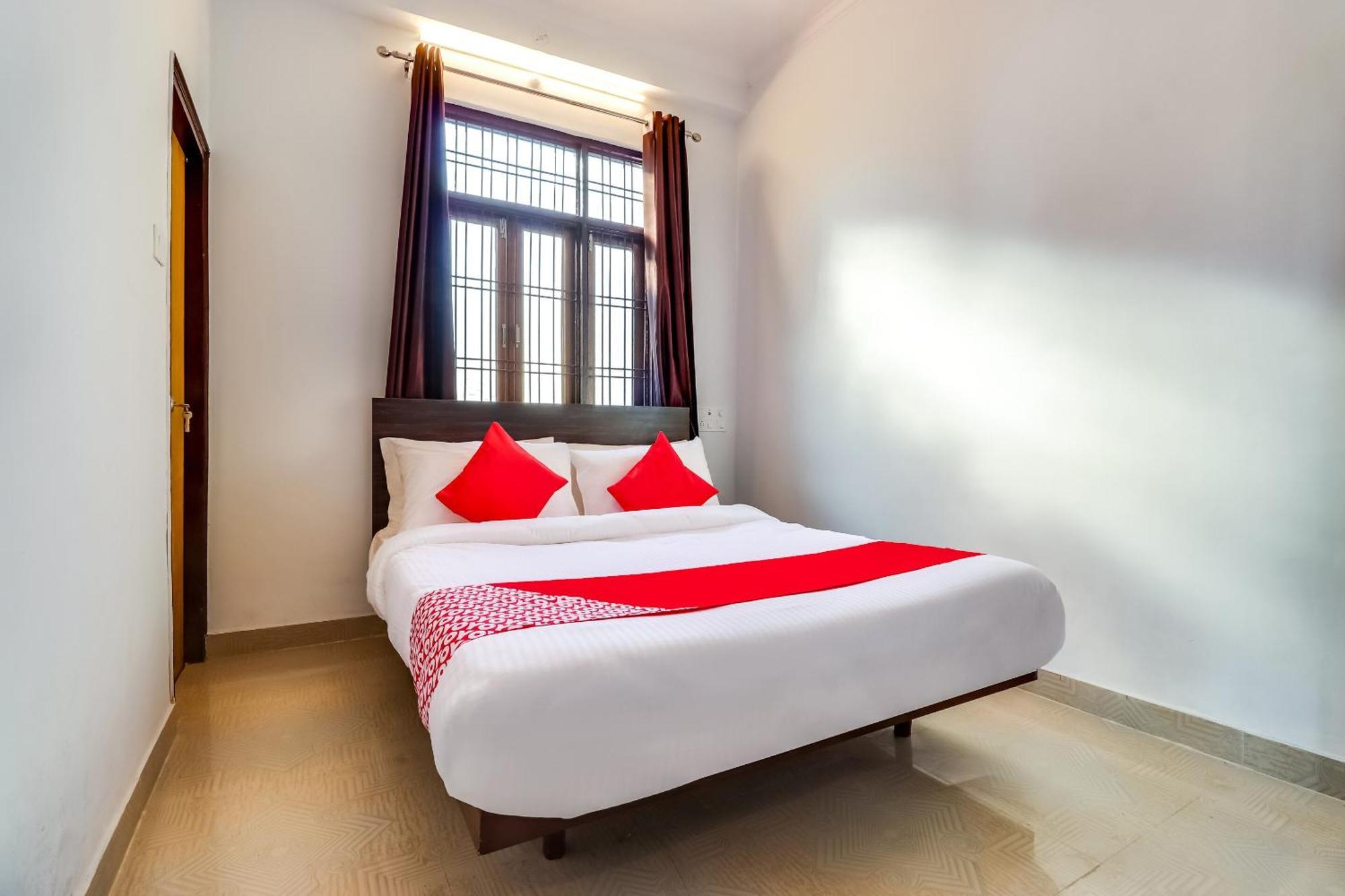 Hotel O The Velvet Chinhat Tiraha 외부 사진