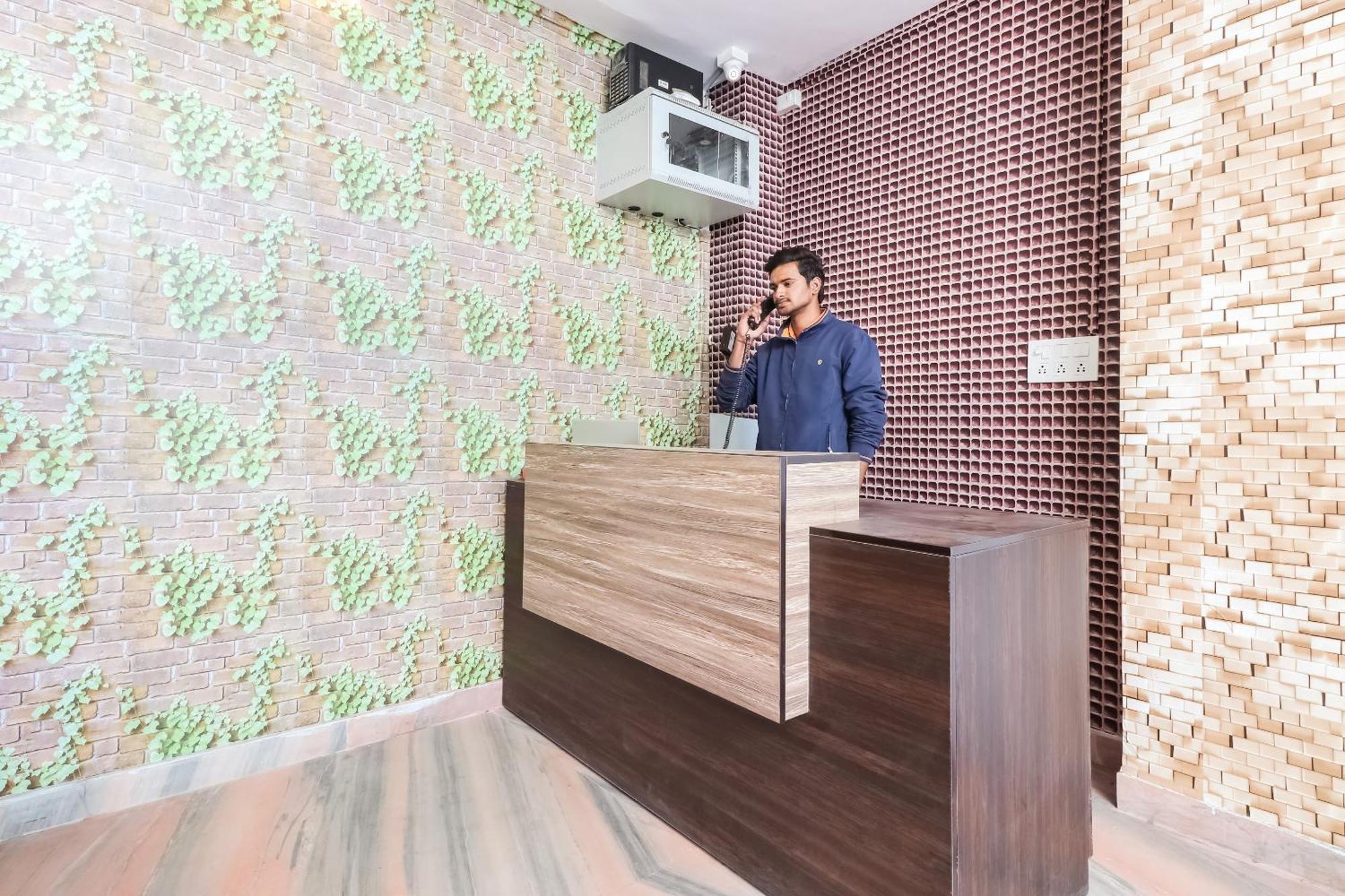 Hotel O The Velvet Chinhat Tiraha 외부 사진