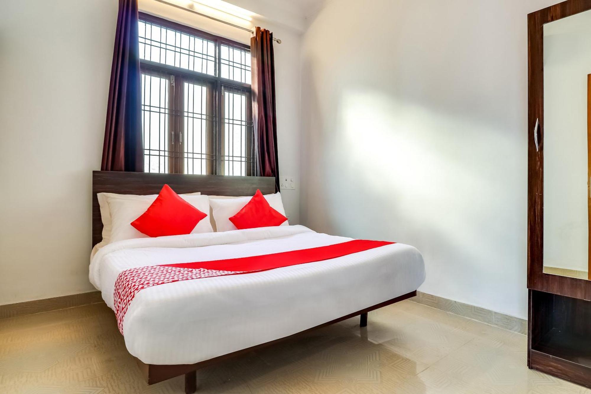 Hotel O The Velvet Chinhat Tiraha 외부 사진